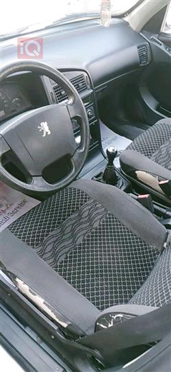 Peugeot 405